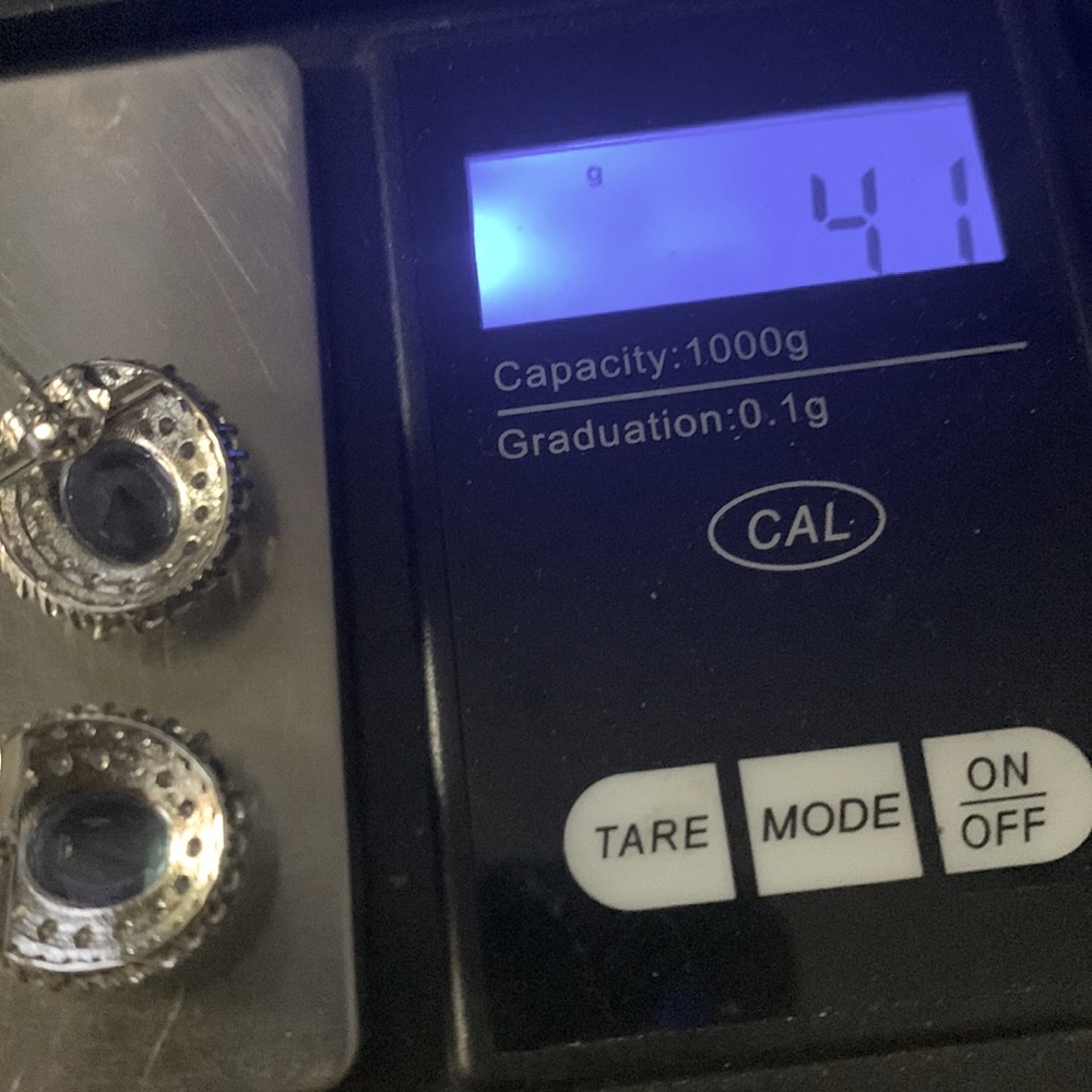 Changing Colors Same Earrings Different Purple/Bl… - image 7